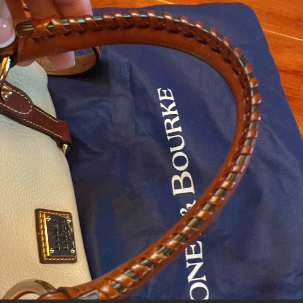 RARE Dooney & Bourke pebble satchel EUC like new in color BLUSH HTF - Picture 9 of 16